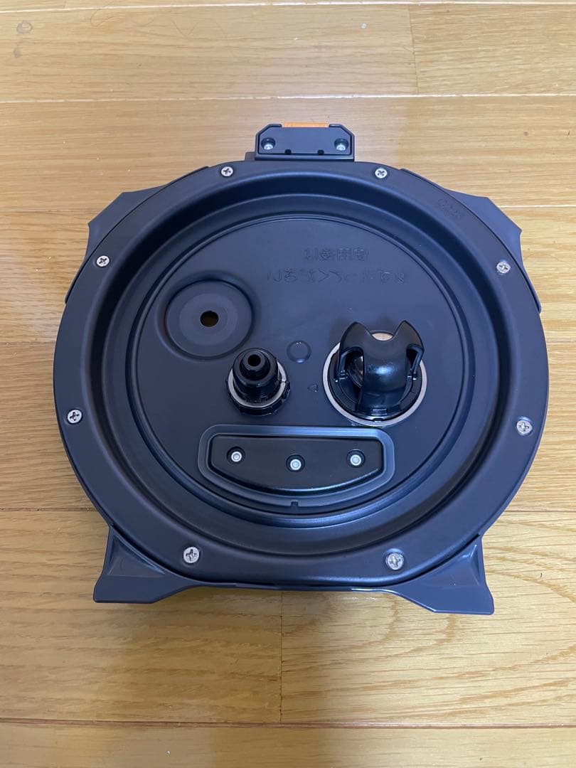 【美品】象印 炊飯器 5.5合 炎舞炊き NW-LB10