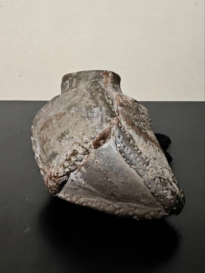 革袋型須恵器残欠　考古発掘品　稀少　古美術　花呼ぶ器