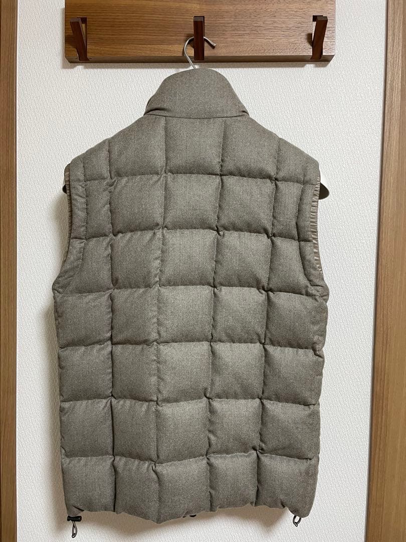 【MONCLER 】モンクレール　ダウンベスト