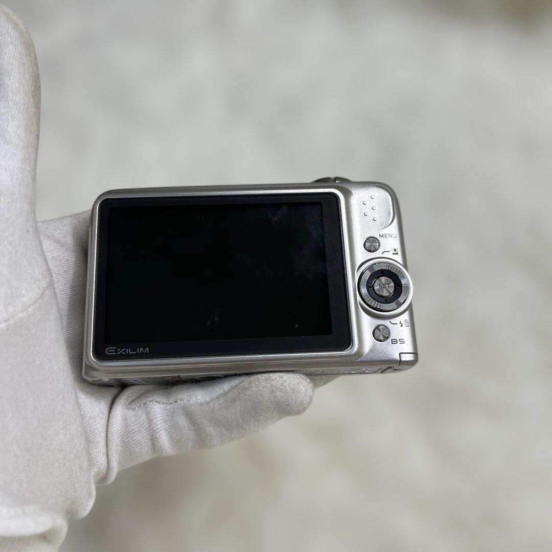 動作確認済 美品 CASIO EX-Z1200 デジカメ シルバー 充電器