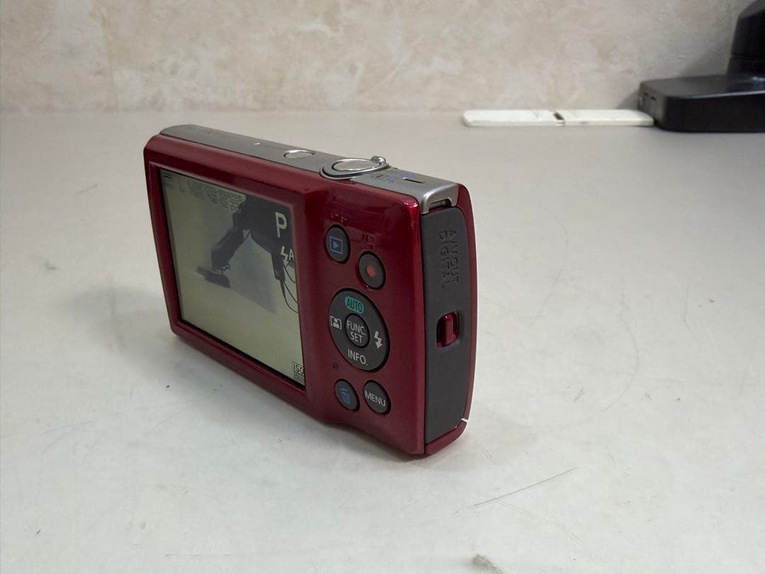 Canon IXY 180 8GB デジタルカメラ