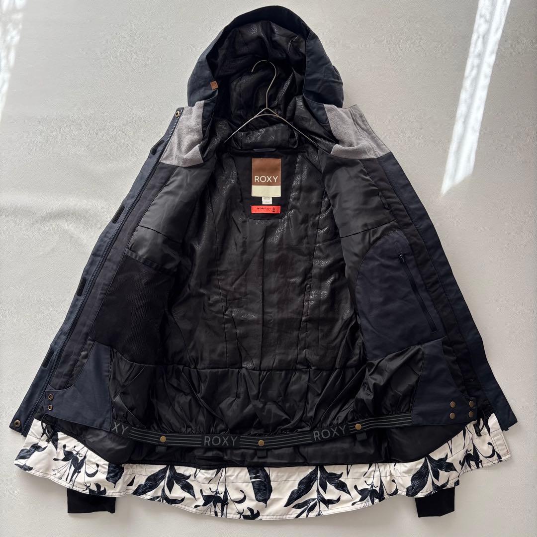 02423 ROXY ロキシー　スノボウェア　上下セット