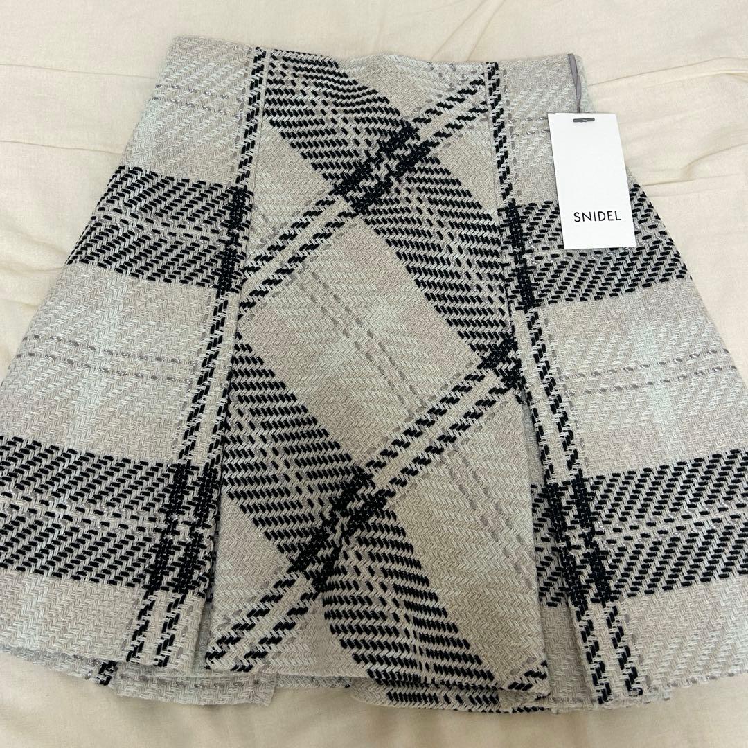 snidel スナイデル ロービングチェックミニスカート アイボリー サイズ0