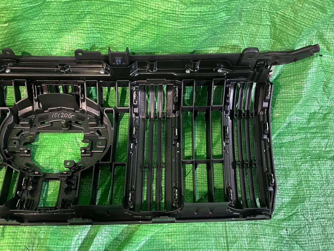 ちょーじ　ランドクルーザープラド　150系　後期　純正フロントグリル