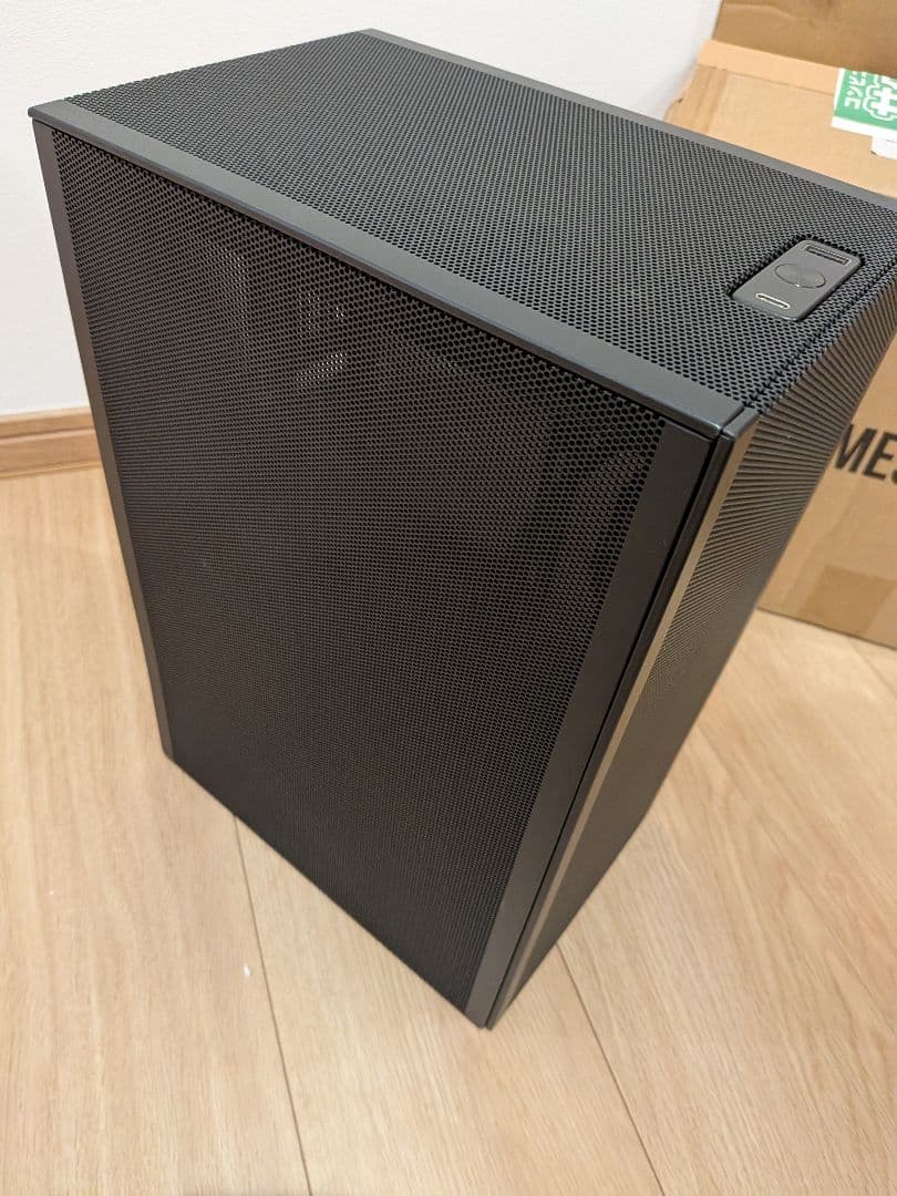 MESHLICIOUS ブラック PCケース