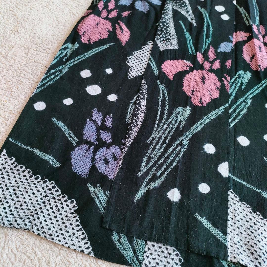 【手絞り浴衣】黒地 花柄 有松絞り 綿素材 レトロモダン