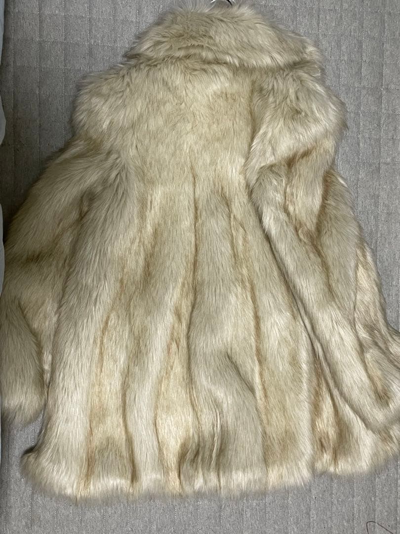 ZARA フェイクファーコート