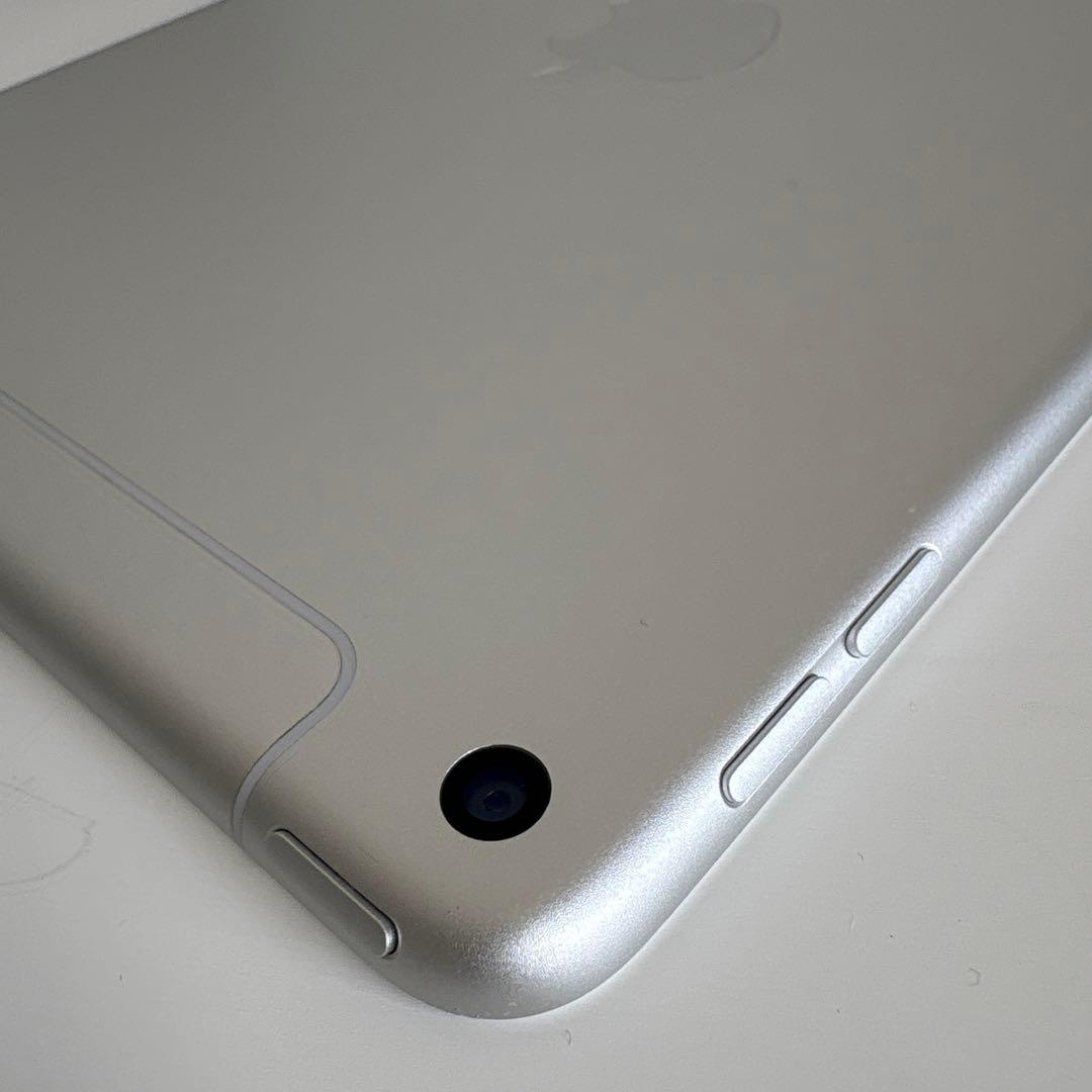 iPad mini5 Wi-Fi+Cellular モデル 64GB