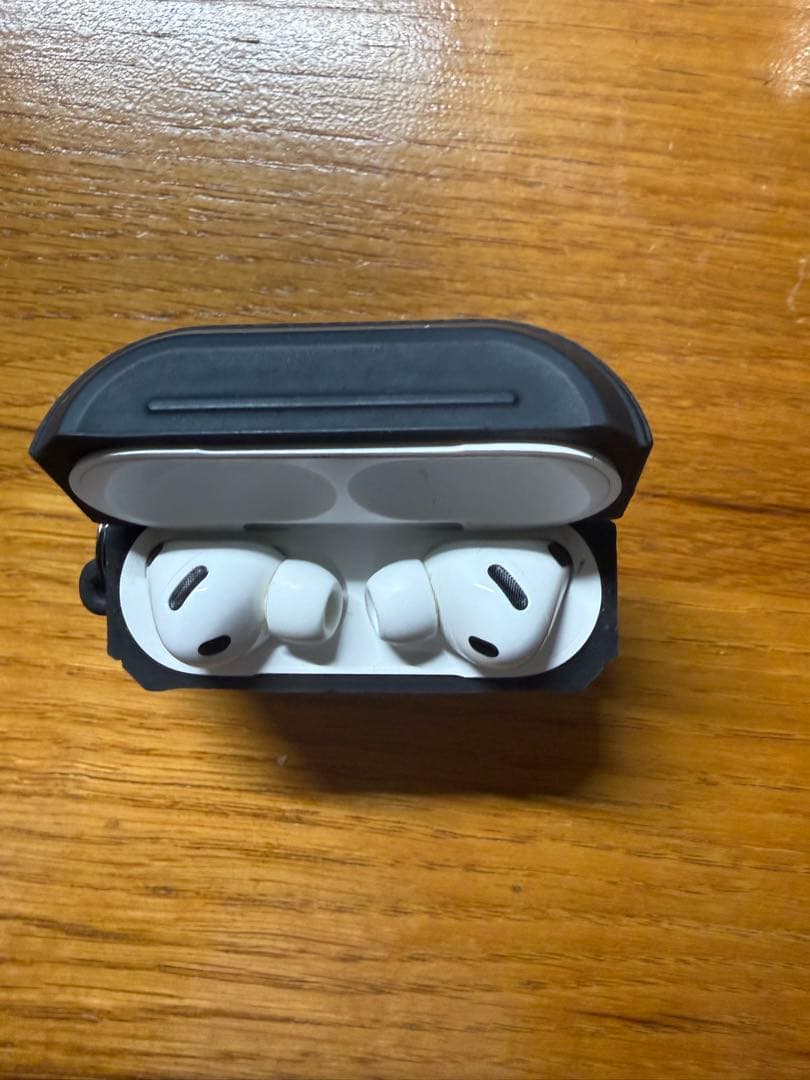 airpods pro3 elago ケース付き