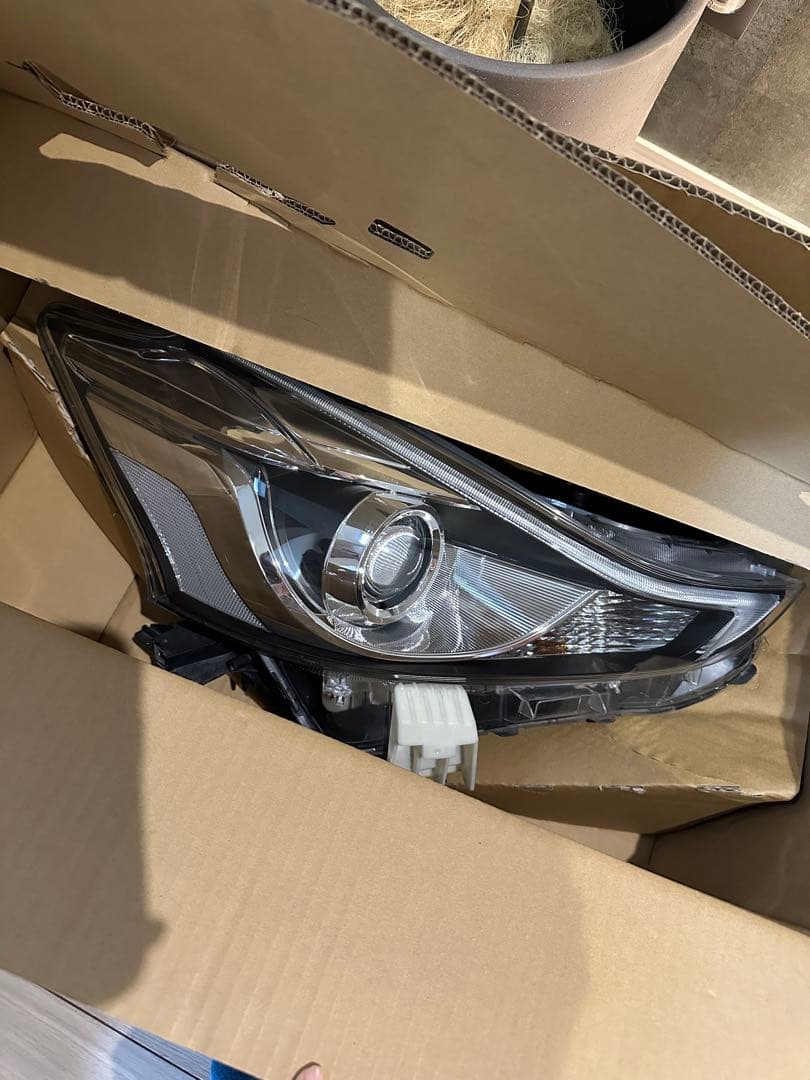 美品‼️プリウスα 後期 純正LEDヘッドライト左右セット