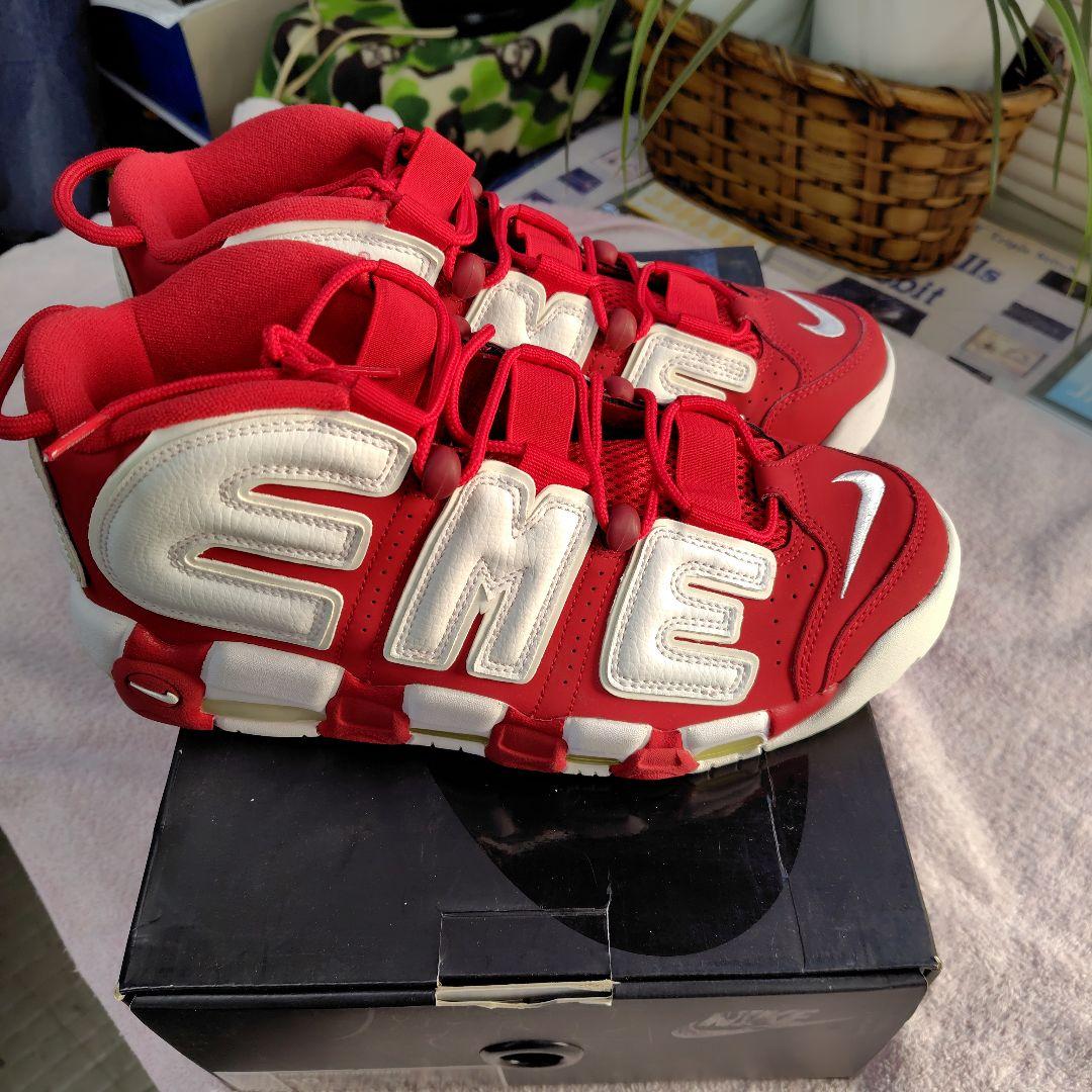 Nike AIR MORE UPTEMPO✕ Supreme レッド