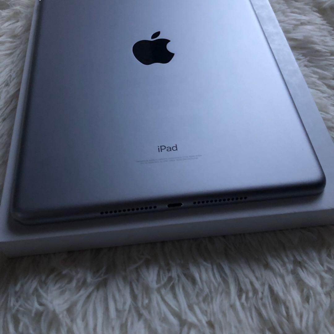 【人気商品】iPad 第6世代 128GB SIMフリー 【すぐ発送】