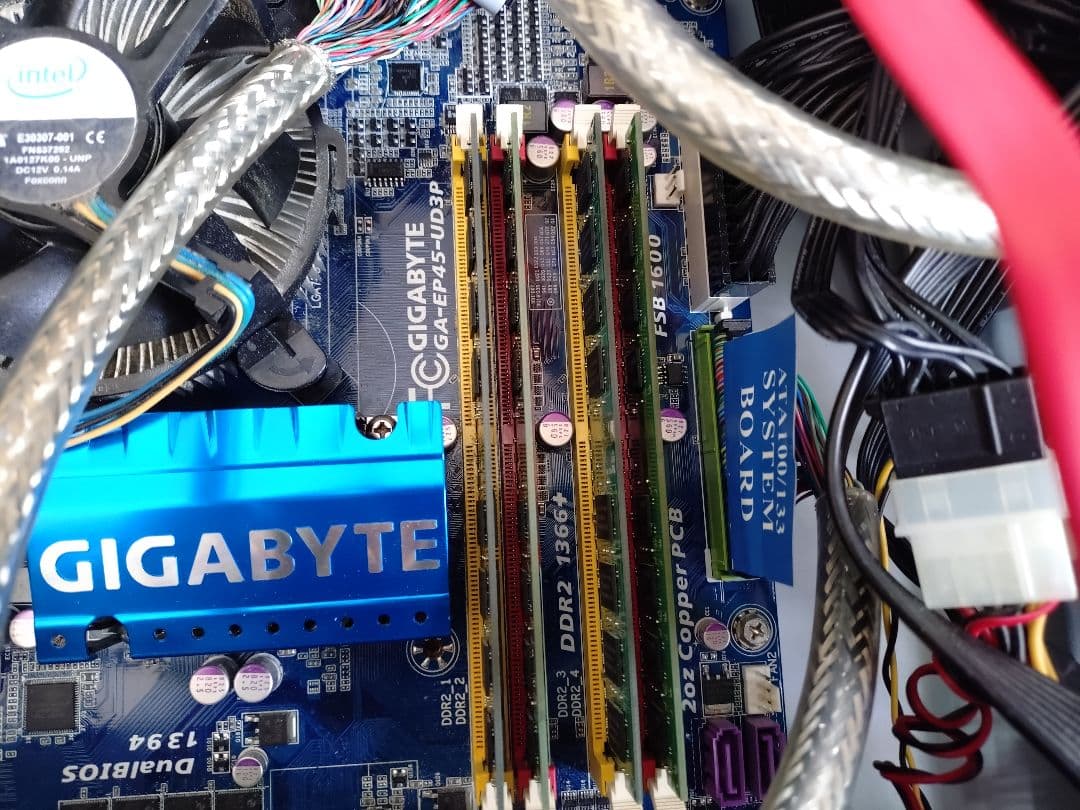 自作ATX core2 Quad　HDD無し