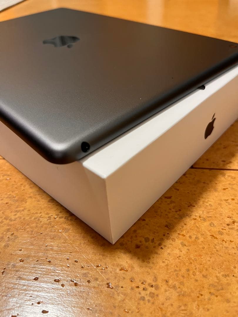 iPad (第7世代) Wi-Fi 32GB スペースグレー