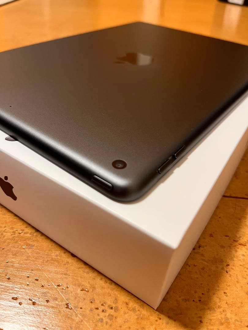 iPad (第7世代) Wi-Fi 32GB スペースグレー