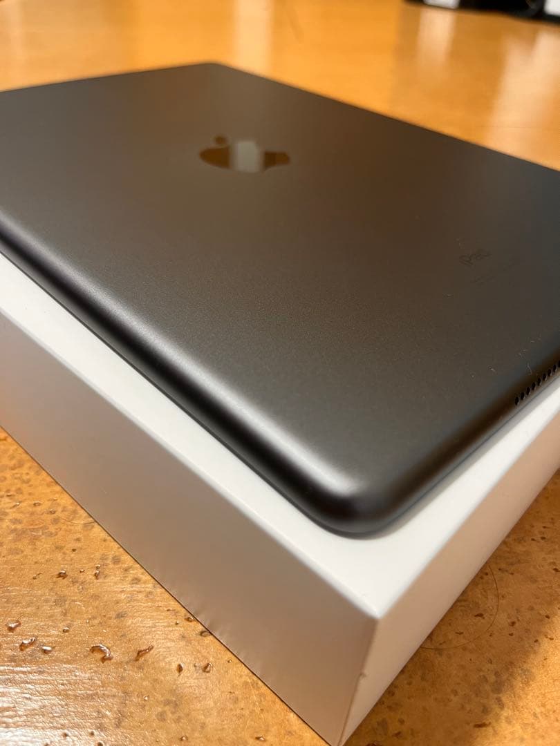 iPad (第7世代) Wi-Fi 32GB スペースグレー