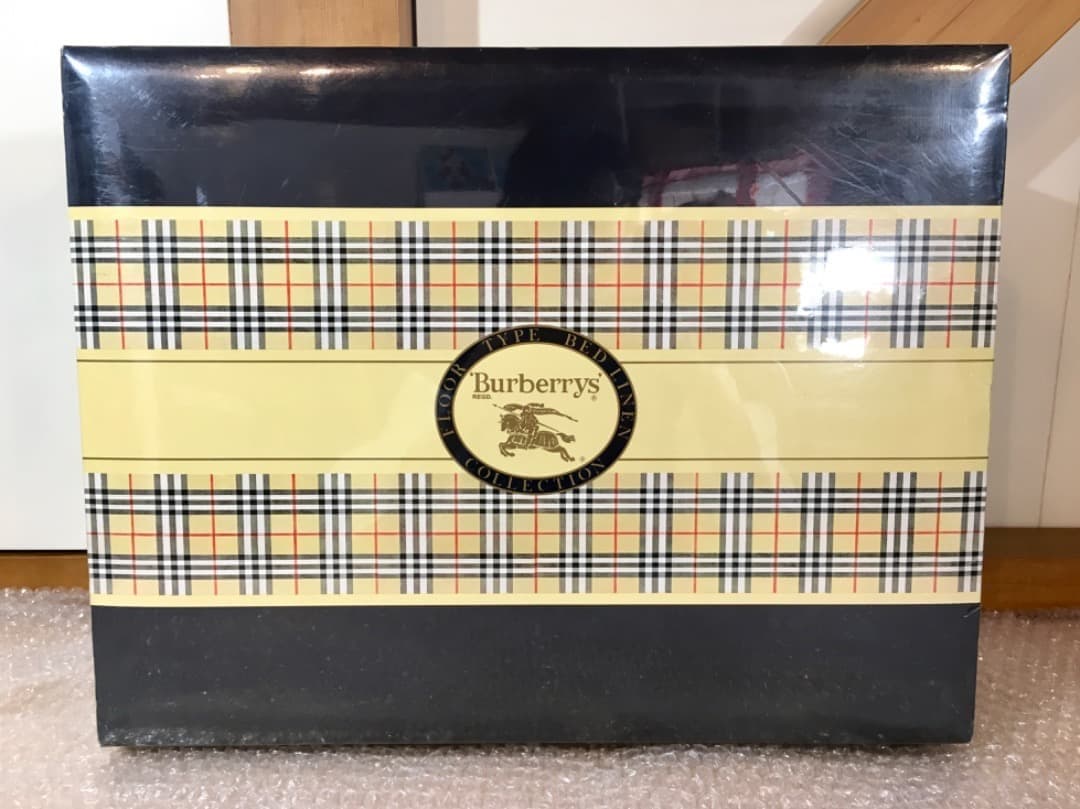 ○未使用 バーバリー Burberrys 羽毛肌掛けふとん 150×200cm