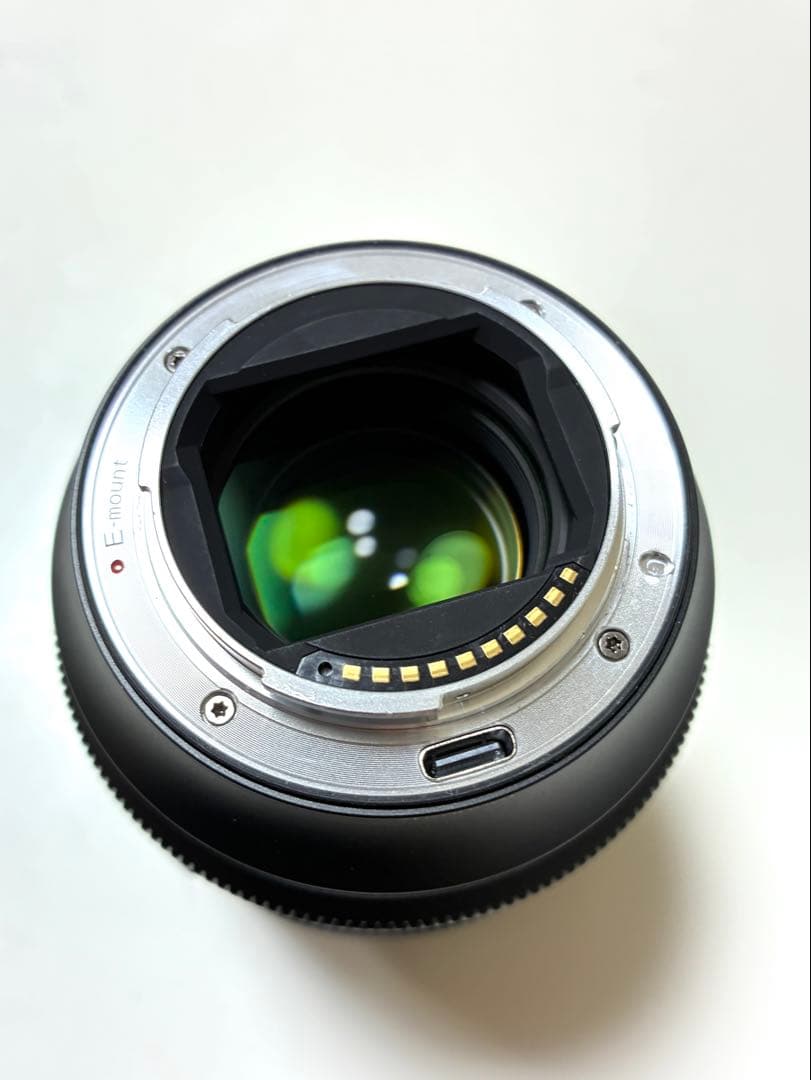 SIRUI Aurora 85mm F1.4 sonyE 純正フィルター2種付