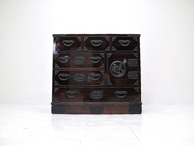 美品　最高級仙台箪笥　欅材鏡面仕上げ漆塗装　時代箪笥　和箪笥/整理箪笥/伝統工芸