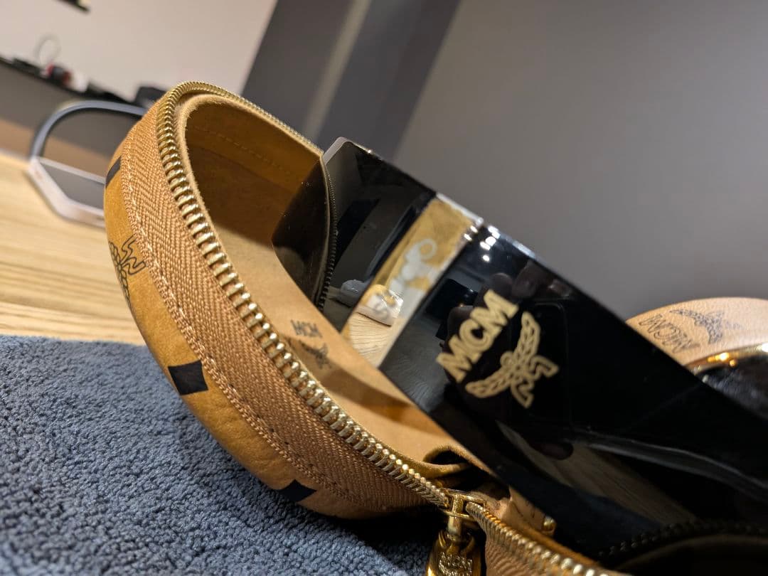 ※ポーチメイン出品 【MCMコラボ 】BeatsStudio　ヘッドフォンポーチ