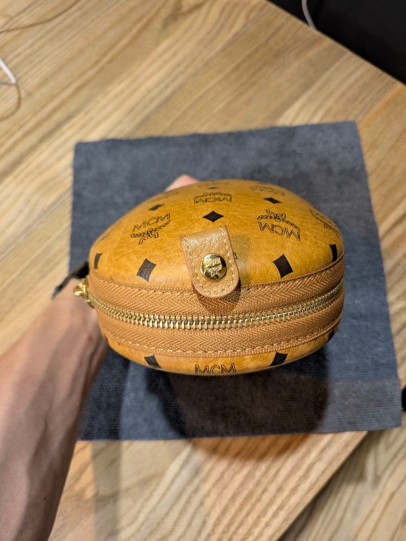 ※ポーチメイン出品 【MCMコラボ 】BeatsStudio　ヘッドフォンポーチ