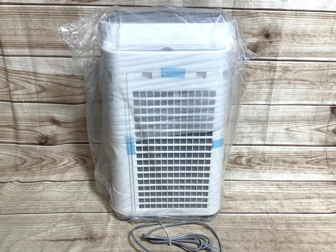 シャープ 未使用品 18畳 プラズマクラスター加湿空気清浄機 KC-F40-W