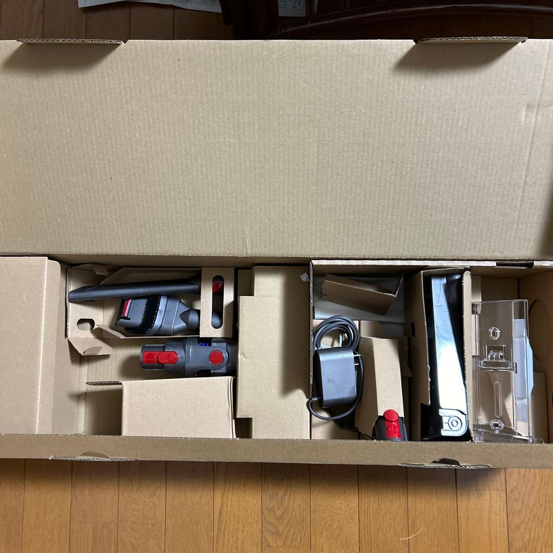 新品　Dyson cyclone ヘッドセット、　ミニヘッド他多数付き