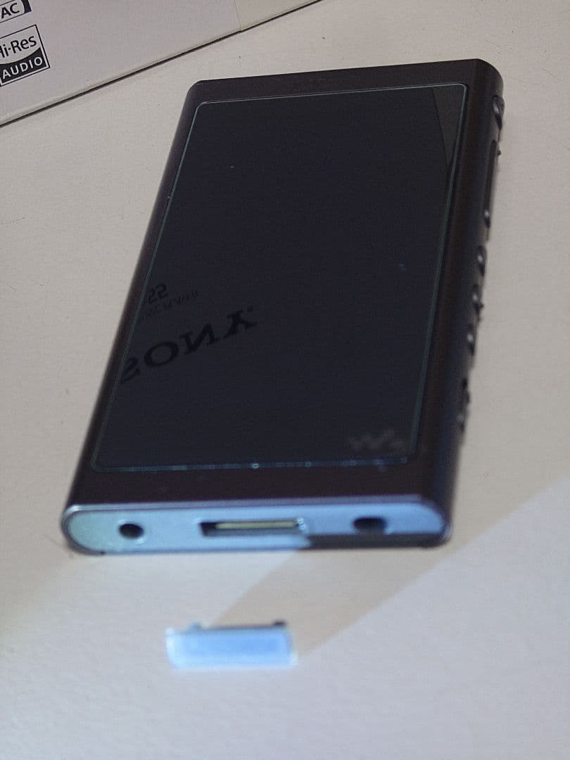 【美品】SONY ウォークマン NW-A55 16GB シリコンカバー付き