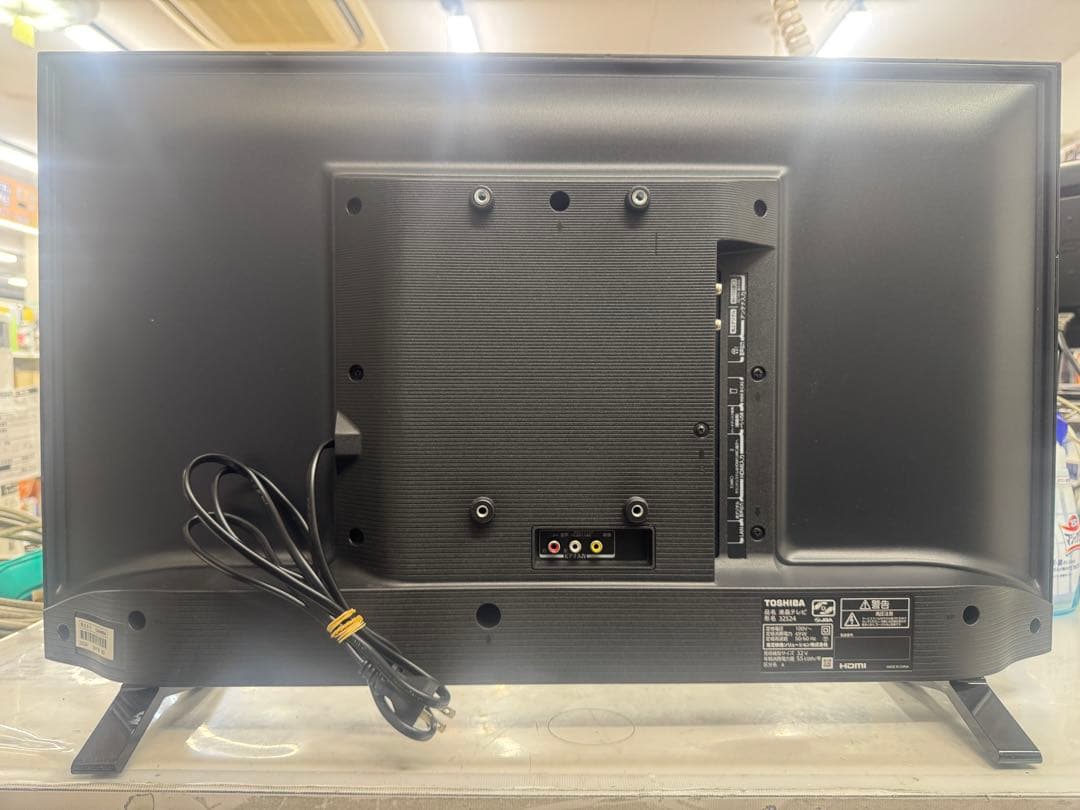 F006 TOSHIBA 32型　液晶テレビ　2024年製　32S24