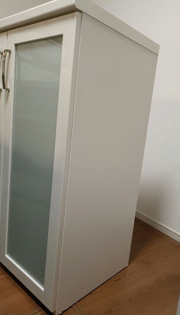 L*i様 【送料込】ホワイトキッチンボード 食器棚 幅約117cm　泉洋化工