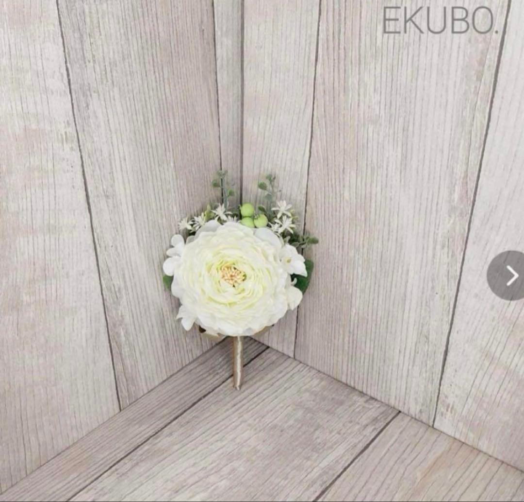 ホワイトプリザーブドフラワーブーケ アーティフィシャルフラワー　ラウンドブーケ