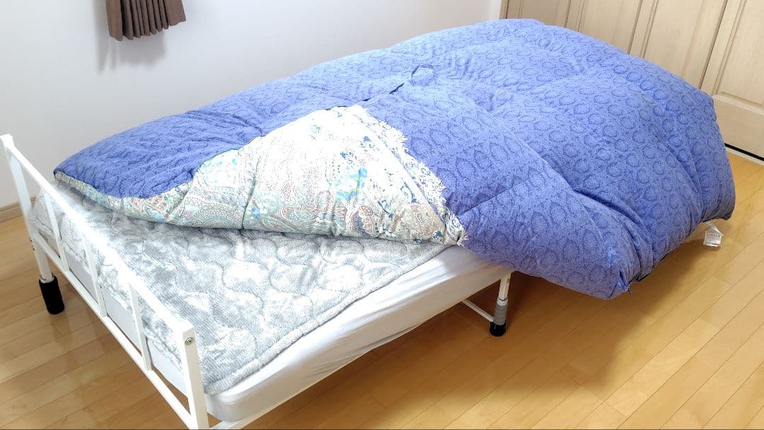 【富士新幸(株)】羽毛掛けふとん　ダブルサイズ　二層式　ツインキルト