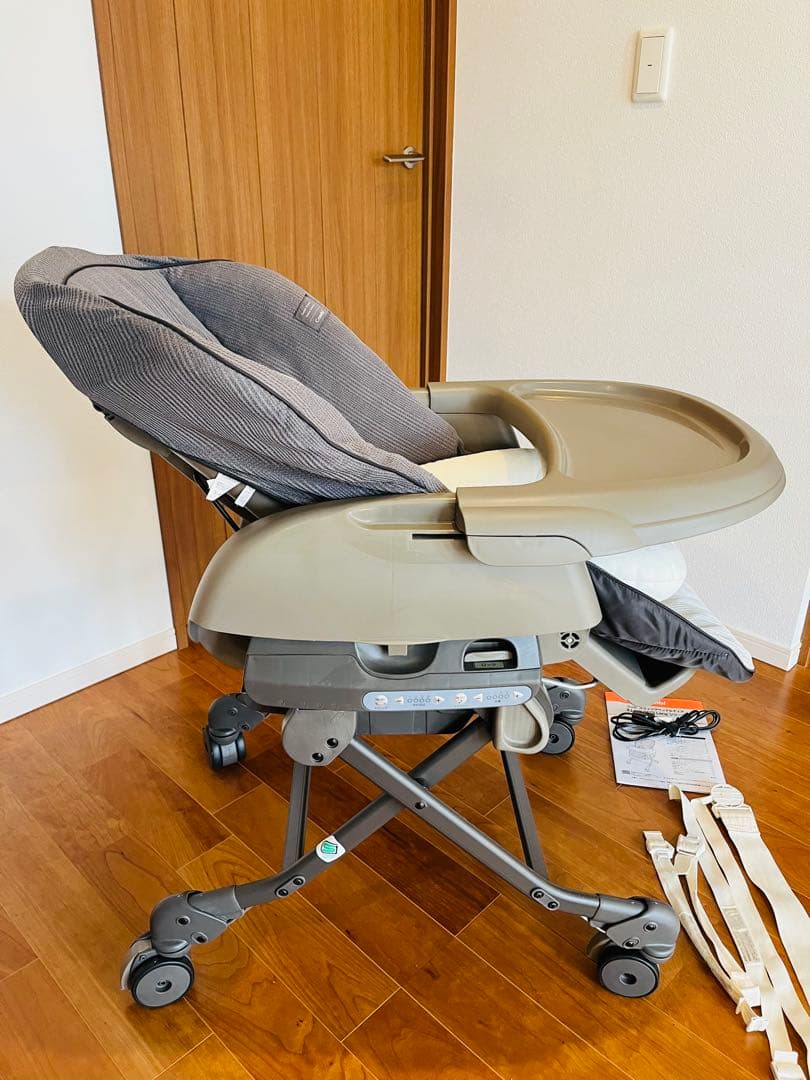 【saaaaa様】コンビ 電動 ハイローチェア ネムリラ AUTO SWING