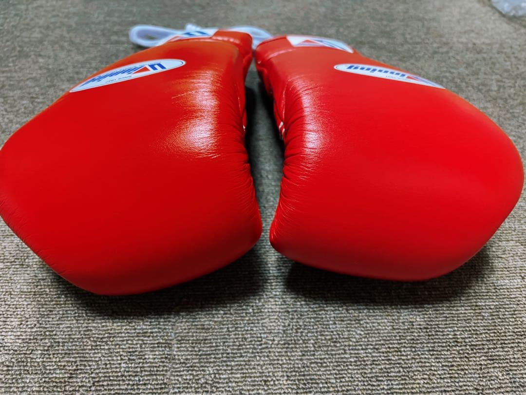 Winning ボクシンググローブ 14 oz レッド 紐式