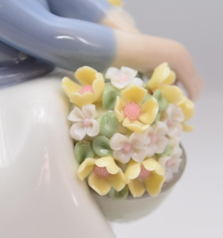 ５月の花　＃5467　No.2　★リヤドロ　ポーセリン　ヴィンテージ　光沢仕上げ