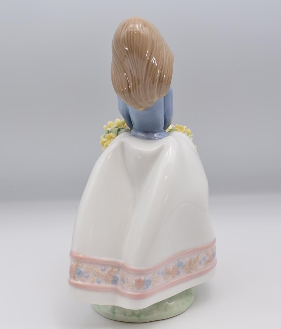 ５月の花　＃5467　No.2　★リヤドロ　ポーセリン　ヴィンテージ　光沢仕上げ