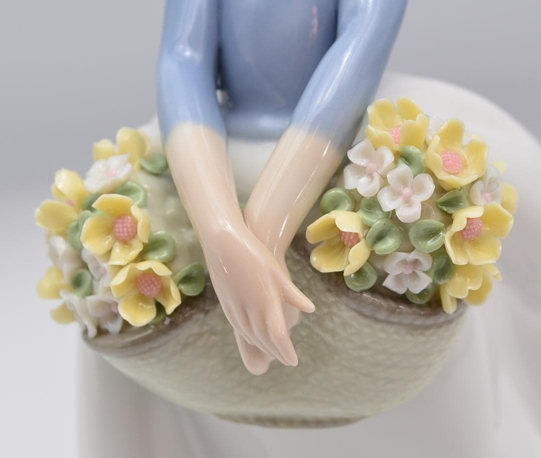 ５月の花　＃5467　No.2　★リヤドロ　ポーセリン　ヴィンテージ　光沢仕上げ