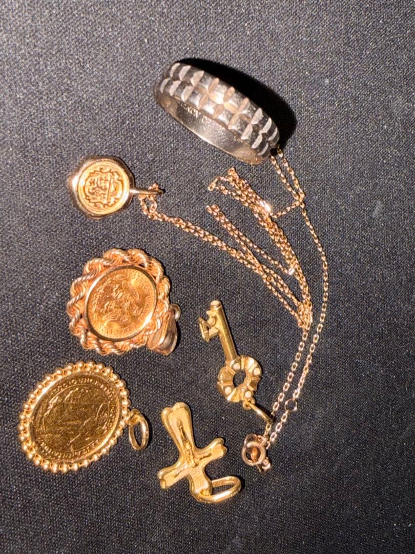 k18 クロス チャーム