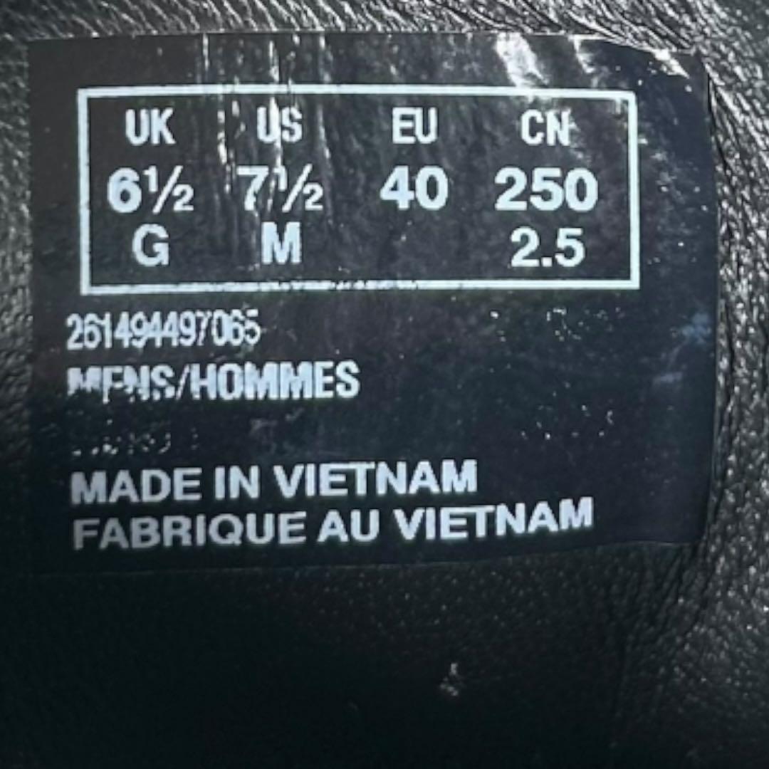 ほぼ新品　クラークス　ワラビー (25.5) ゴアテックス　スエード　ビブラム