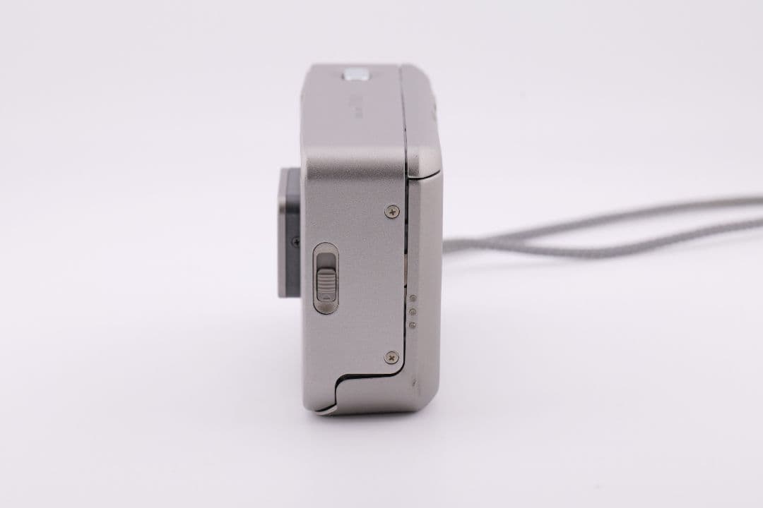 フィルムカメラ FUJIFILM TIARA