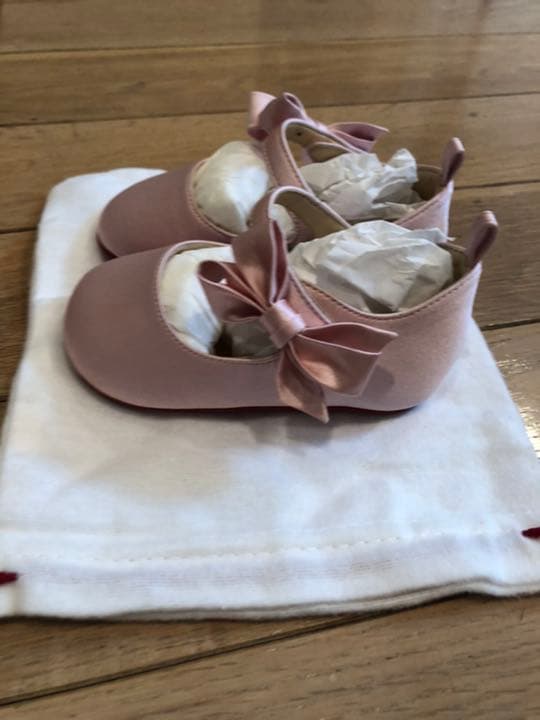 クリスチャンルブタン　ベビーファーストシューズ