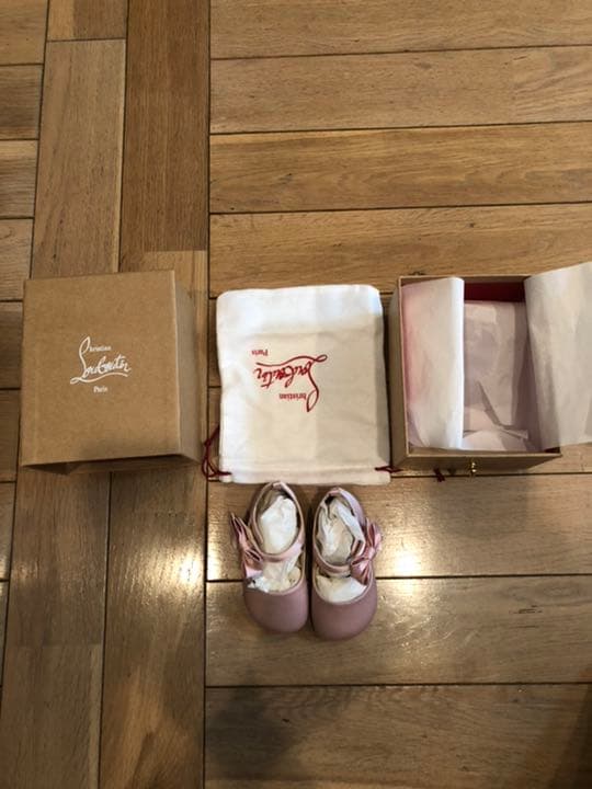 クリスチャンルブタン　ベビーファーストシューズ