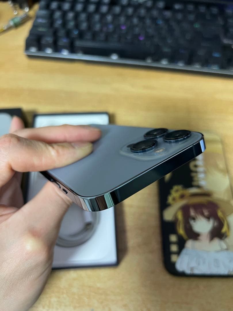iPhone 13 Pro Max SIMフリー