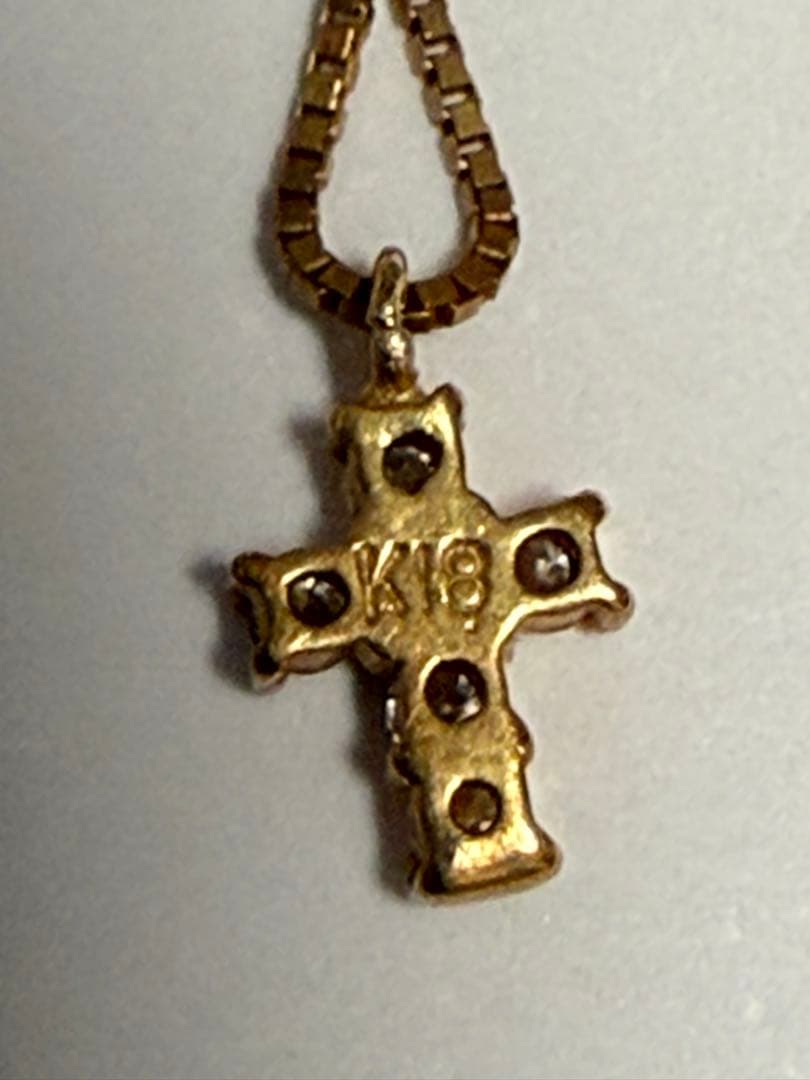 K18ゴールド ストーン付き十字架ネックレス