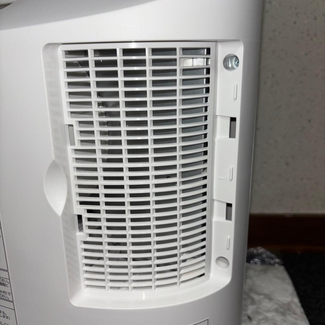 【2023年製】パナソニック加湿セラミックファンヒーター　DS-FKX1206