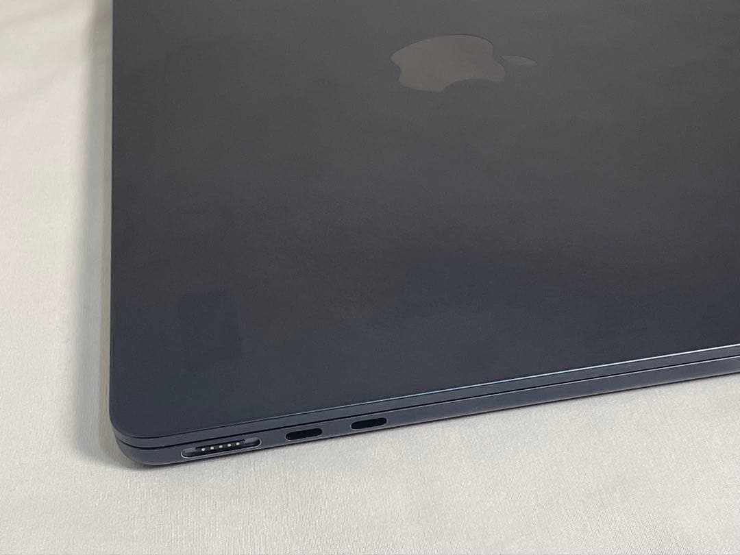 MacBook本体 Apple MacBook Air 13 M2 8GB 256GB 2022