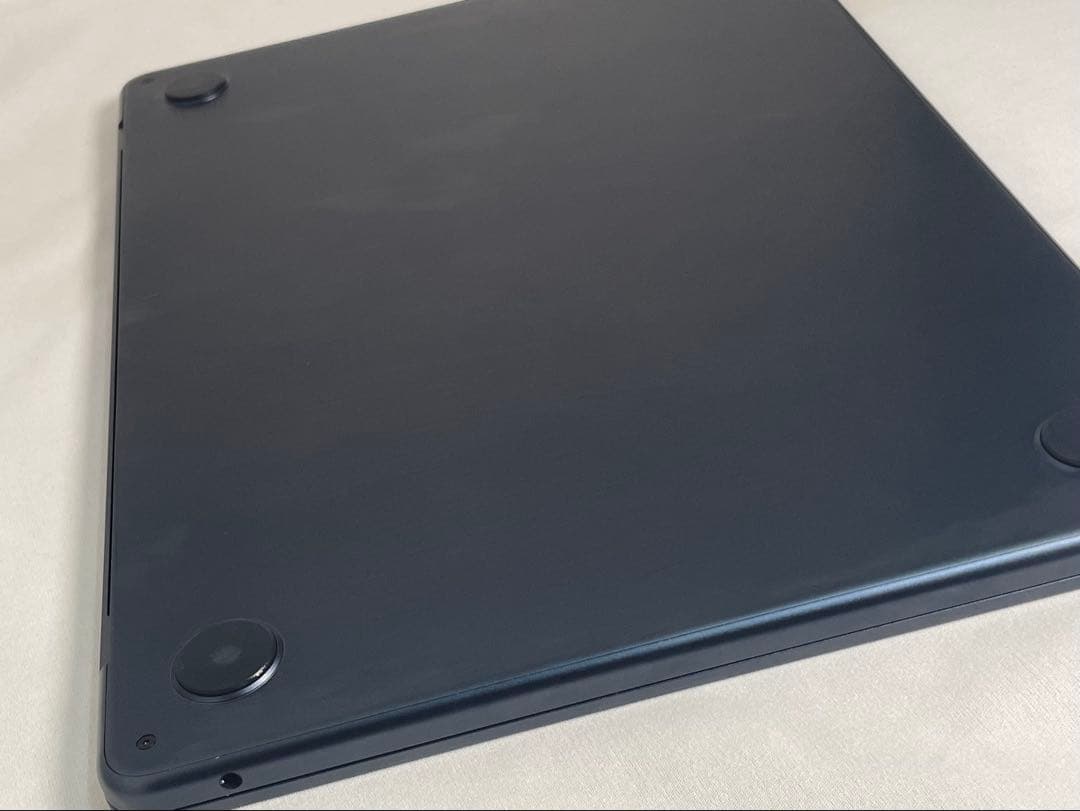 MacBook本体 Apple MacBook Air 13 M2 8GB 256GB 2022