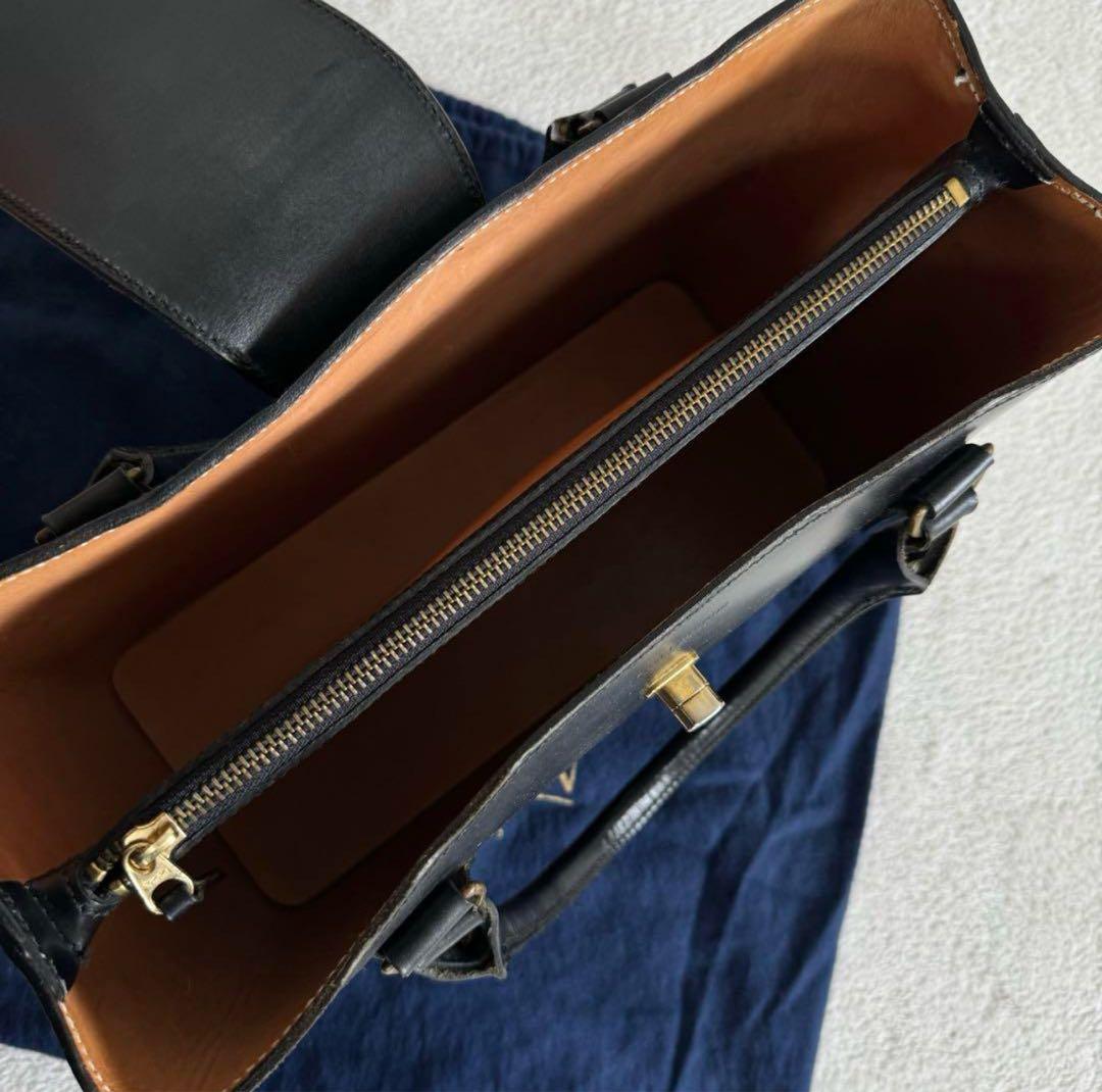 J&M DAVIDSON 高級レザー　ブライドル　ハンドバッグ　ターンロック