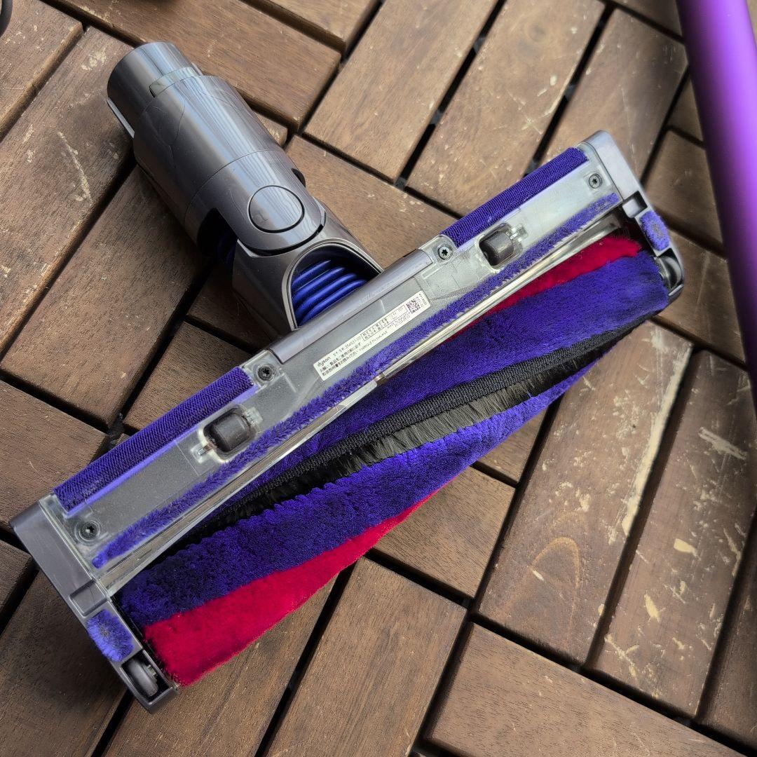 dyson ダイソン デジタルスリム フラフィ掃除機 SV18 良品！