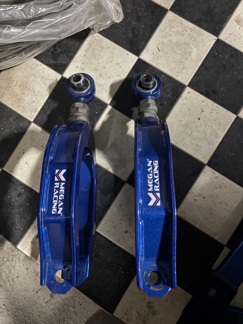 30アルファード ヴェルファイア メーガンレーシング リアトーコントロールアーム